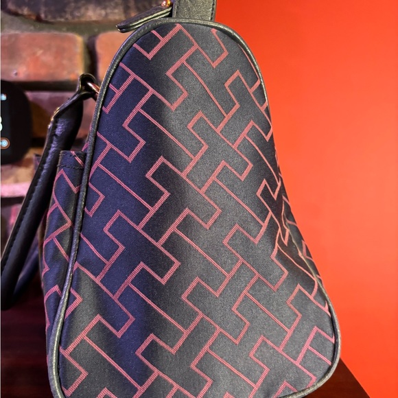 Tommy Hilfiger 'Bowler' Canvas Tote 'Airplane' Bag - Picture 7 of 7